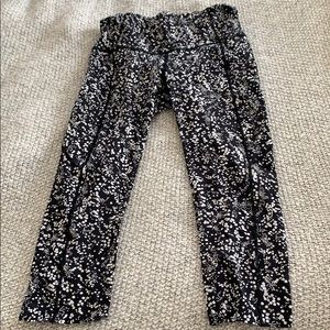 Lululemon Fast and Free Crop II 19"